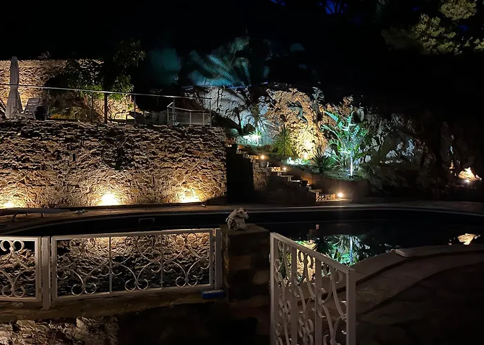 Meuble Tourisme 4*, Les Pieds Dans L\'Eau, Villa Las Palmeras